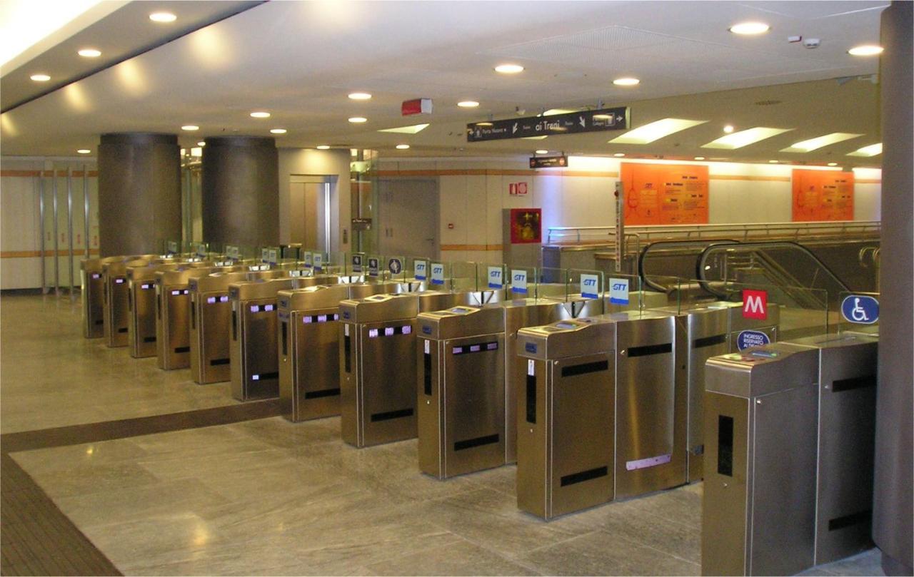 טורינו Appartamento Centro Metro Bernini Porta Susa Politecnico Juventus Stadium מראה חיצוני תמונה
